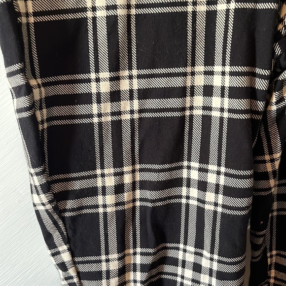 Torrid Black & White Plaid Leggings - Picture 2 of 6